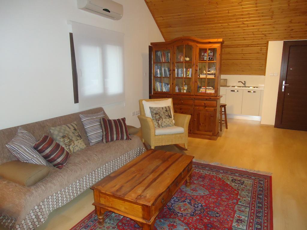 Petralona Apartment Agios Athanasios Pokój zdjęcie
