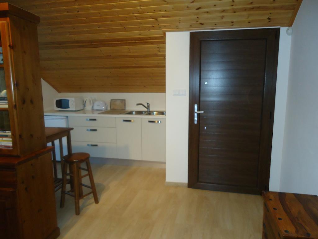 Petralona Apartment Agios Athanasios Zewnętrze zdjęcie